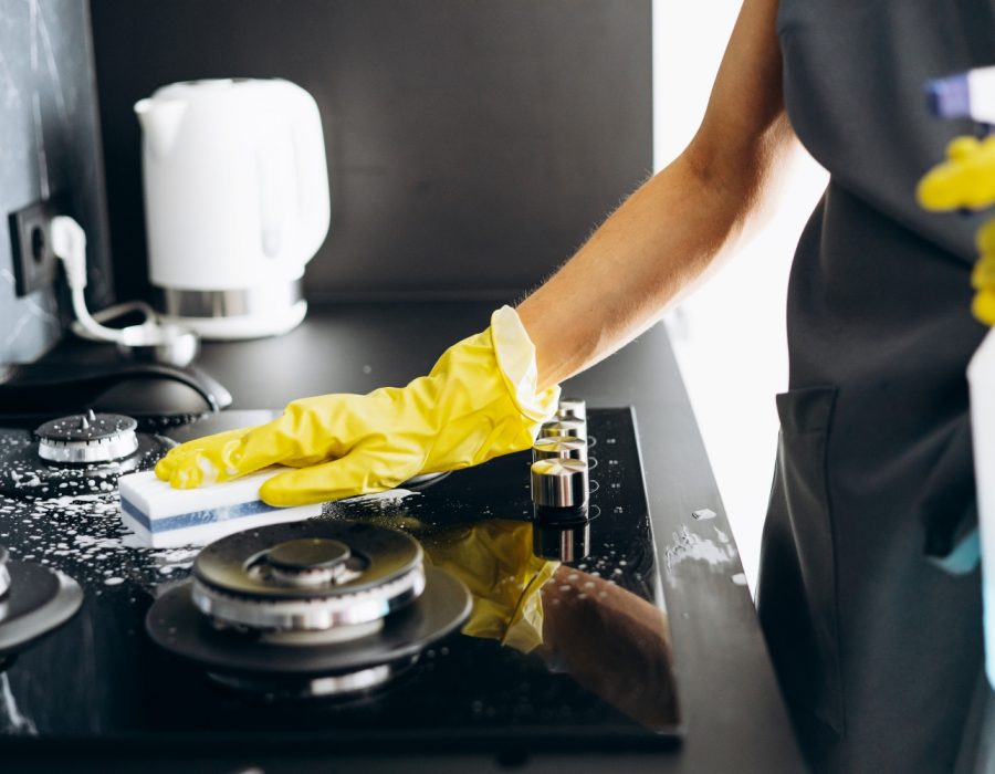 cleaning a stove
